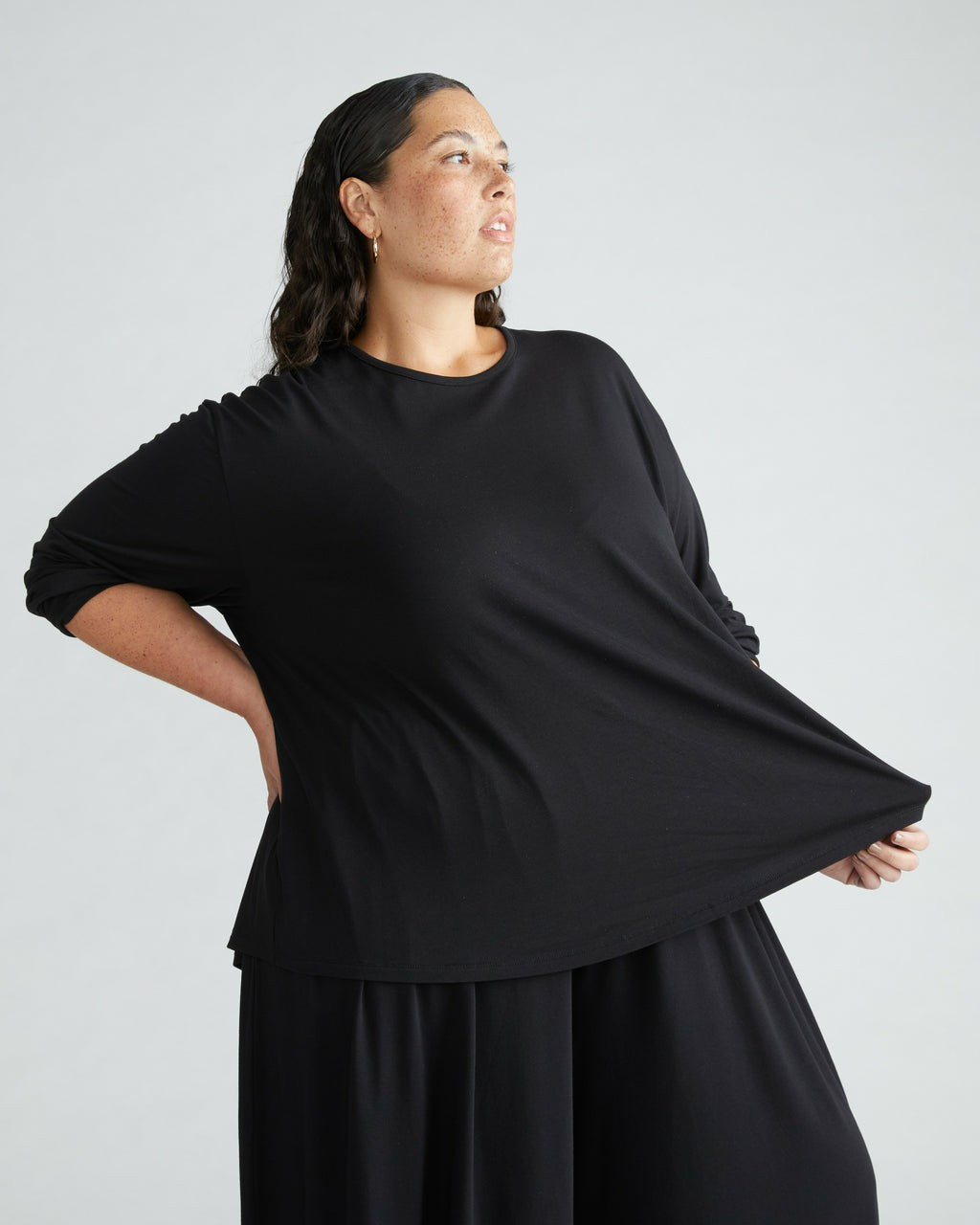 Universal Standard Pina Long Sleeve Lounge Tee - Black