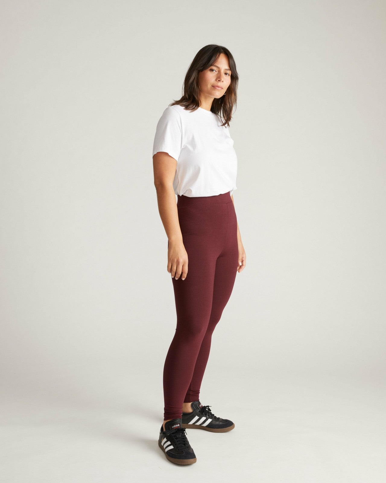 Universal Standard Roya Leggings 27 Inch - Black Cherry