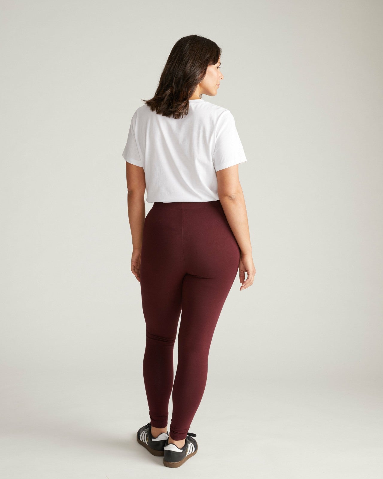 Universal Standard Roya Leggings 27 Inch - Black Cherry