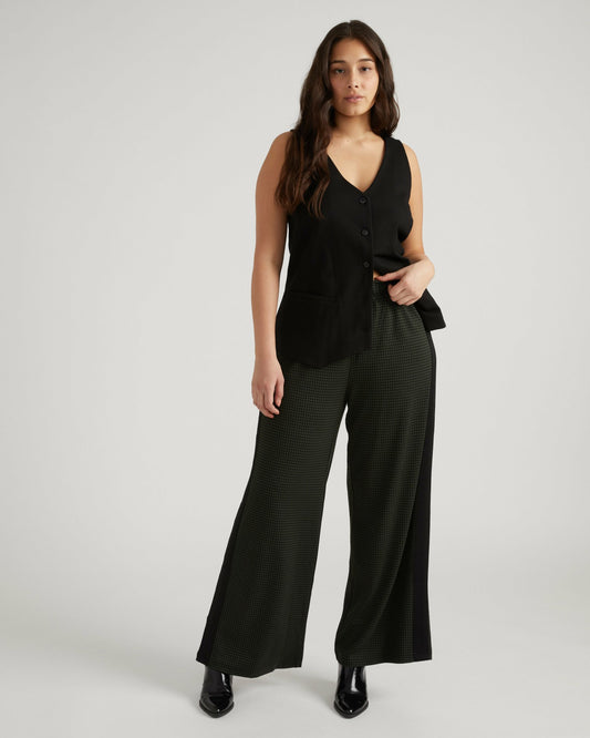 Universal Standard The Tailored Ponte Vest - Black