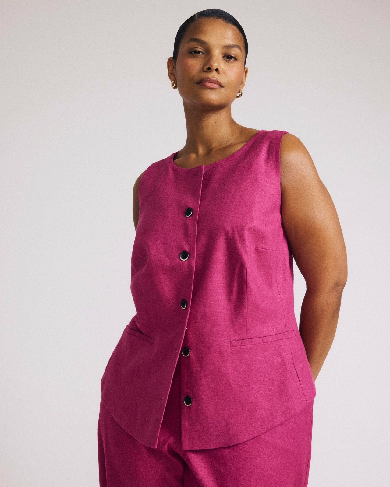 Universal Standard Tamsin Stretch Linen Blend Vest - Hyper Pink