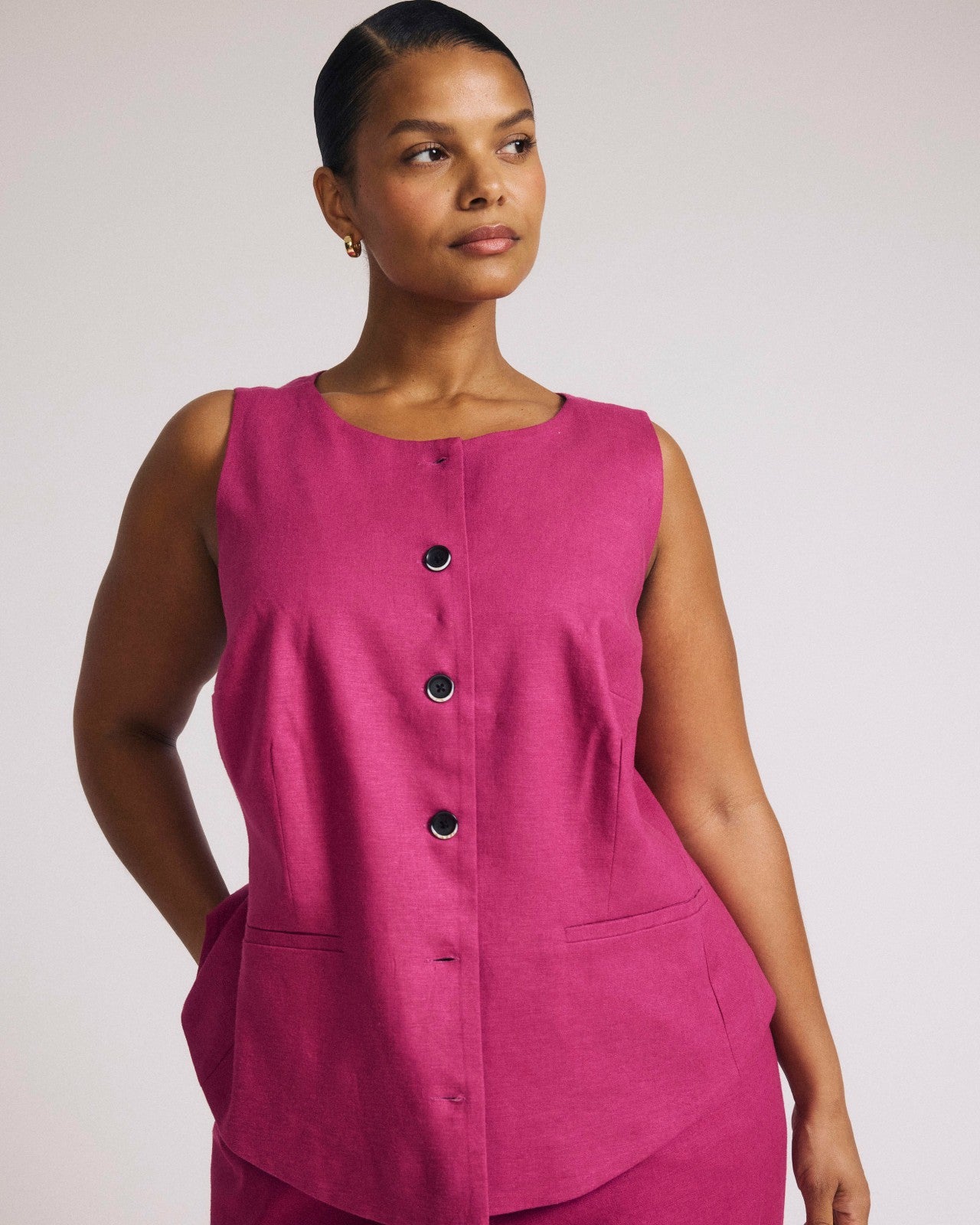 Universal Standard Tamsin Stretch Linen Blend Vest - Hyper Pink