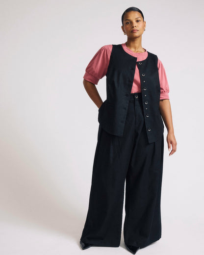 Universal Standard Tamsin Stretch Linen Blend Vest - Black
