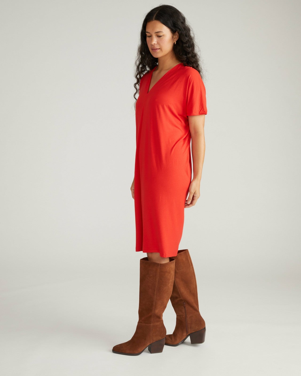 Universal Standard Teresa Liquid Jersey V-Neck Dress - Lipstick