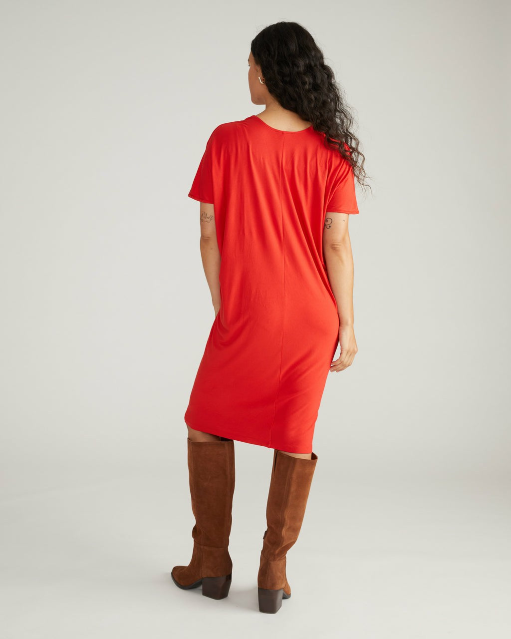 Universal Standard Teresa Liquid Jersey V-Neck Dress - Lipstick