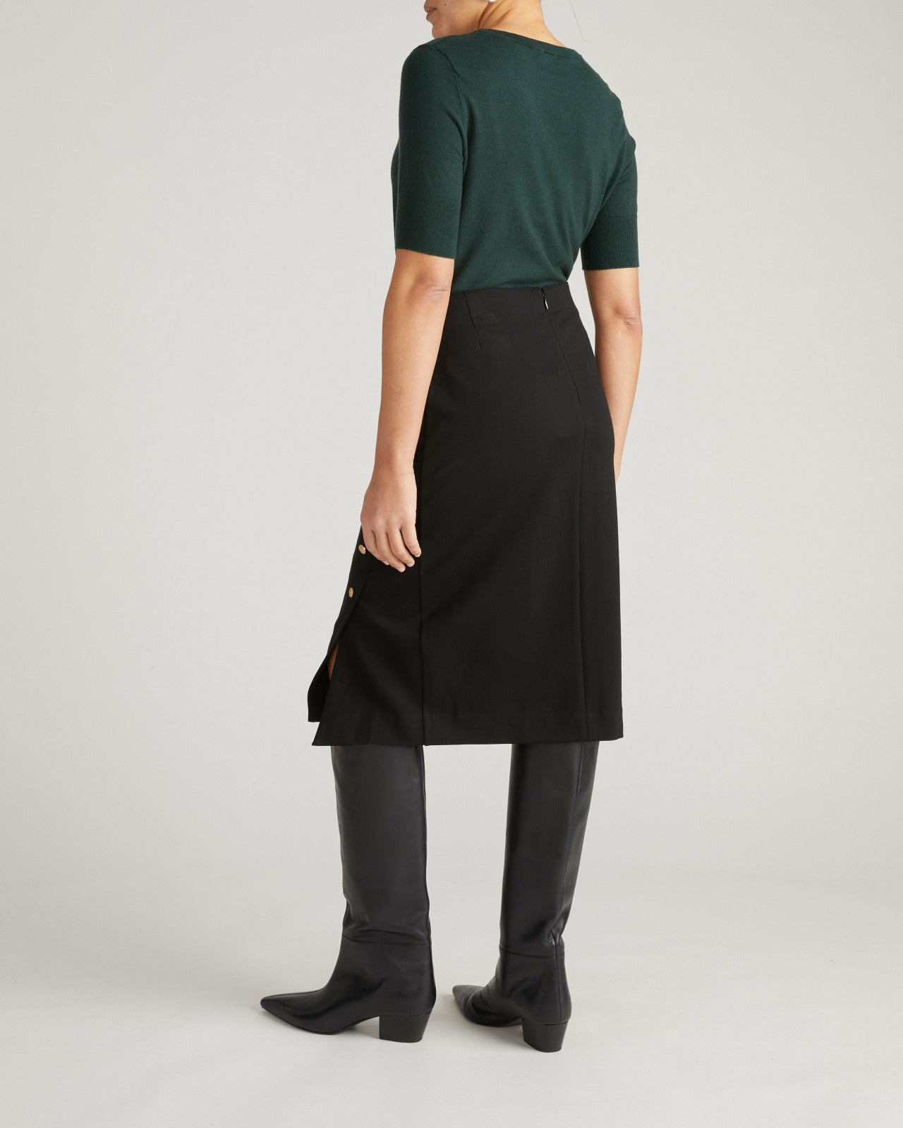 Universal Standard Anya Ponte Skirt - Black with Gold Buttons