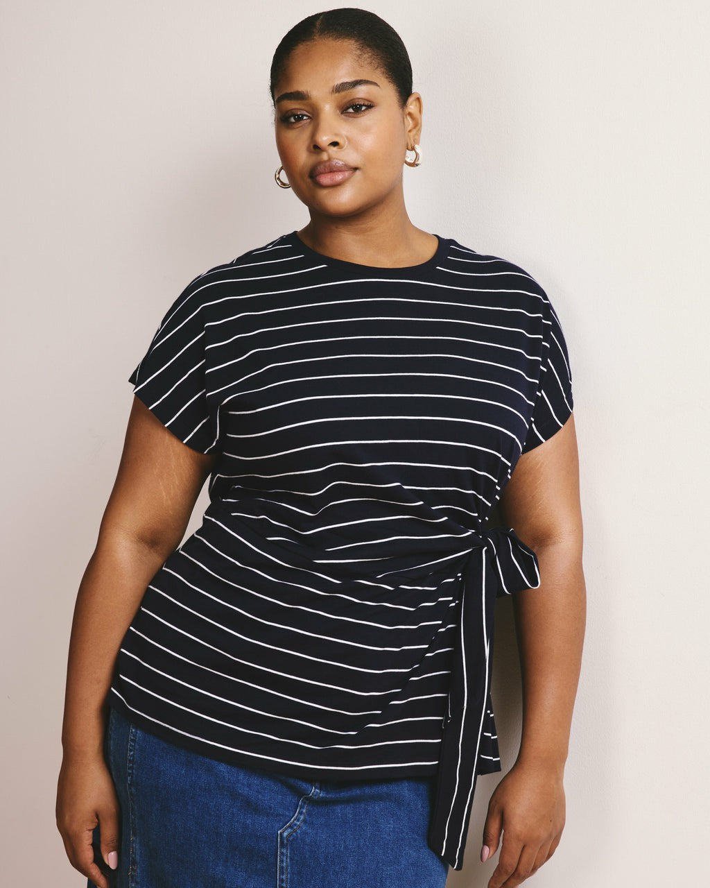 Universal Standard Crescent Breton Stripe Knot Tee - Navy Pinstripe