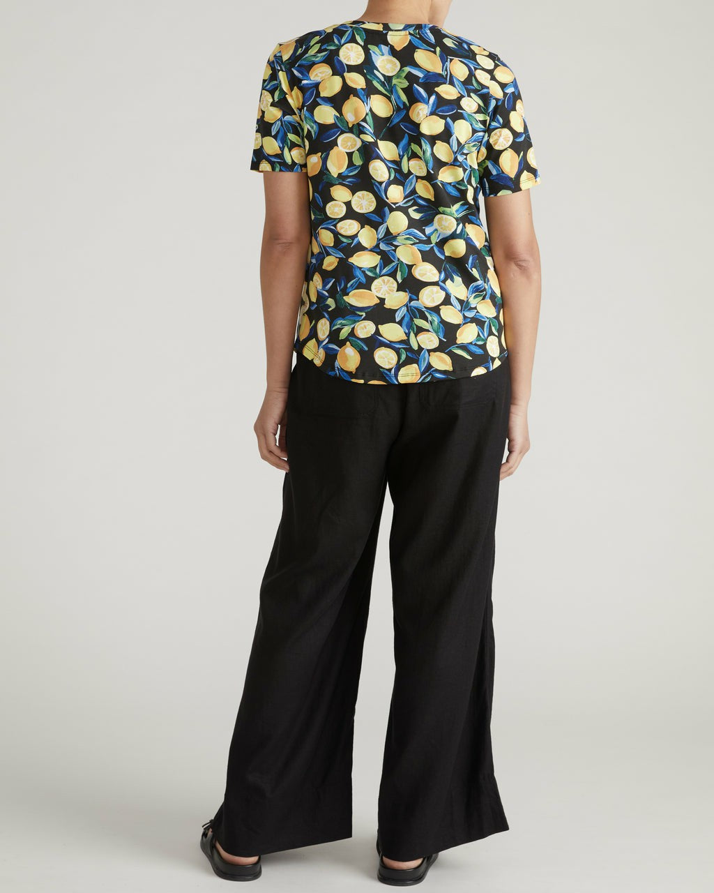 Universal Standard V Rex - Black Limoncello Print