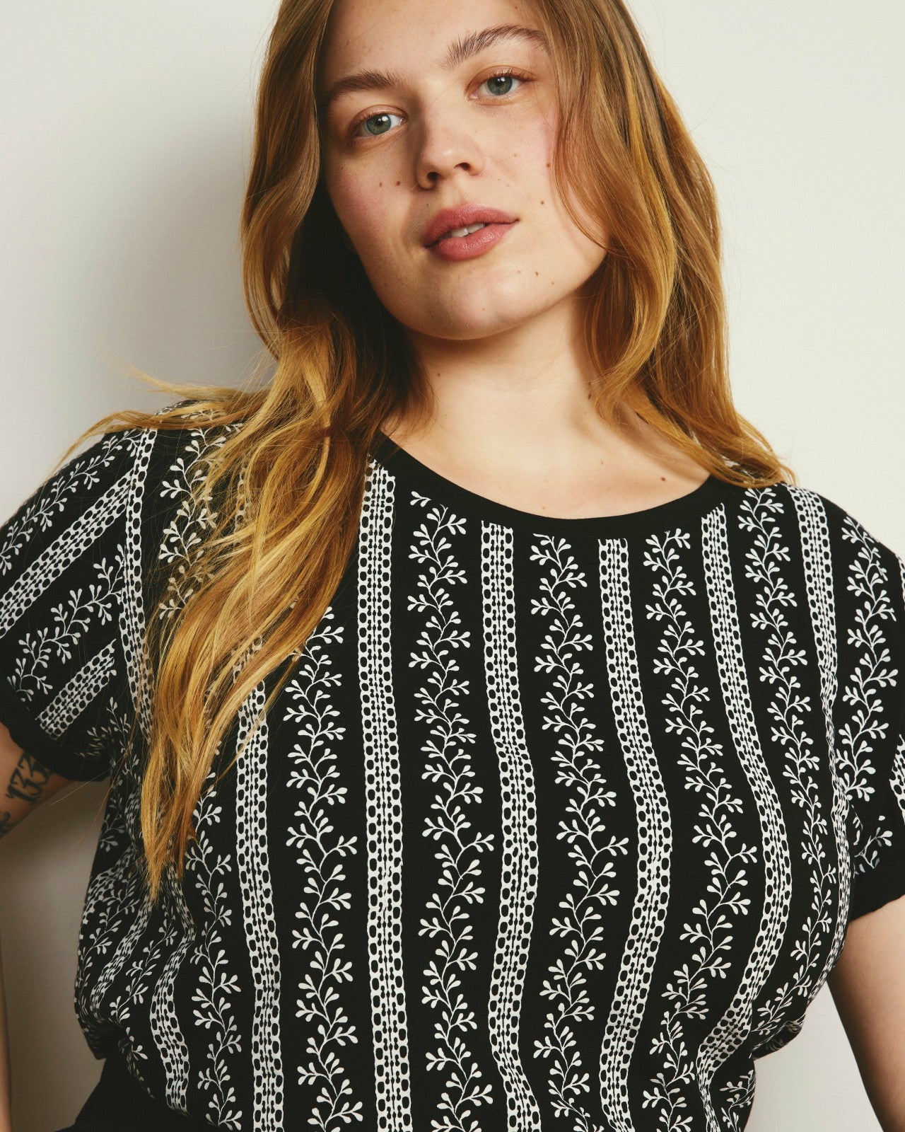 Universal Standard Tee Rex - Florentine Print