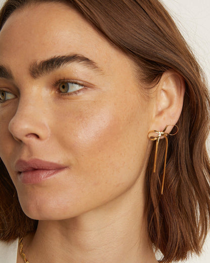 Universal Standard Aurate Herringbone Bow Earrings