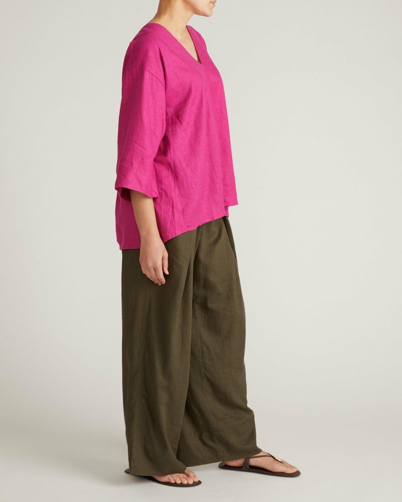 Universal Standard Elio V-Neck Linen Blend Top - Hyper Pink