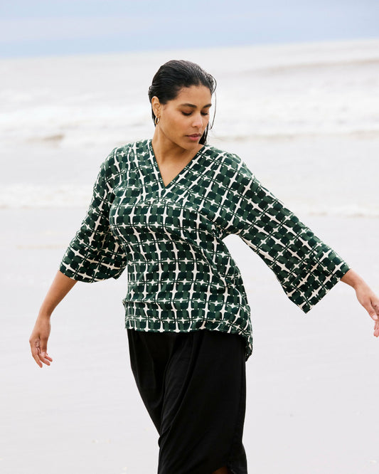 Universal Standard Elio V-Neck Linen Blend Top - Green Trellis Print
