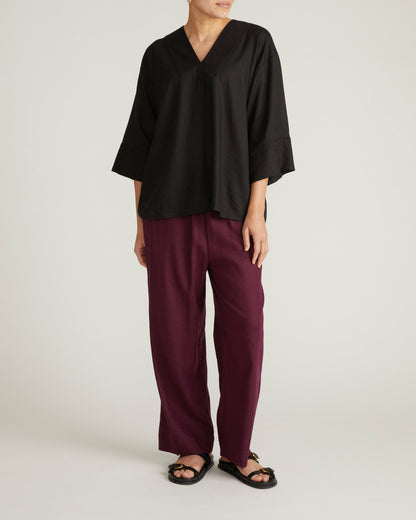 Universal Standard Elio V-Neck Linen Blend Top - Black