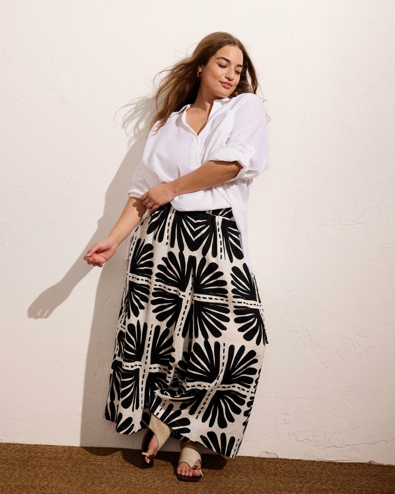 Universal Standard Palazzo Cargo Linen Blend Pant - Ink Bloom Print