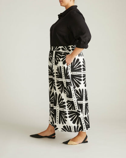 Universal Standard Palazzo Cargo Linen Blend Pant - Ink Bloom Print