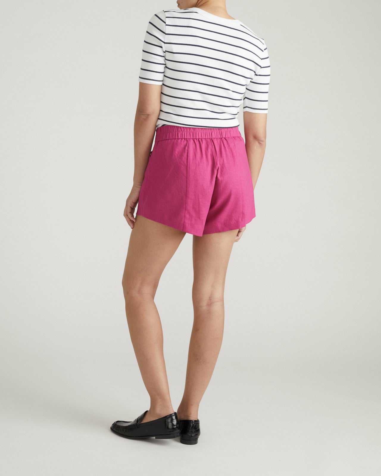 Universal Standard Coastal Linen Blend Shorts - Hyper Pink