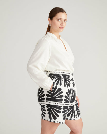Universal Standard Juniper Linen Blend Easy Pull-On Shorts - Ink Bloom Print