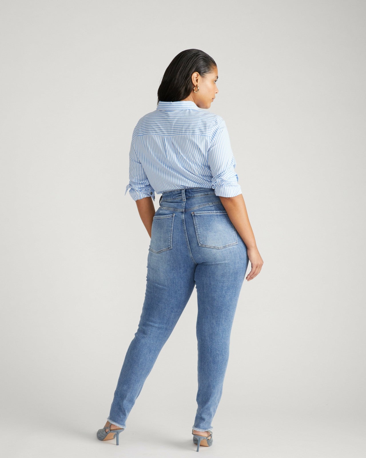 Universal Standard Joni High Rise Curve Slim Leg Jeans 32 Inch - Bright Indigo