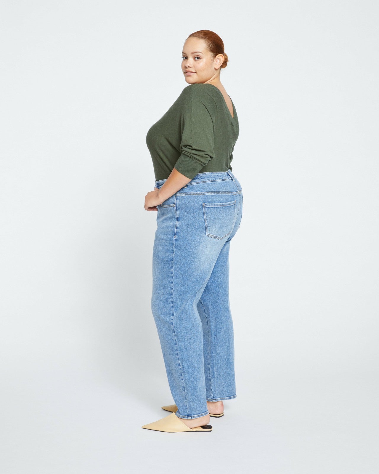 Universal Standard Etta High Rise Straight Leg Jeans 31 Inch - Distressed Washed Indigo