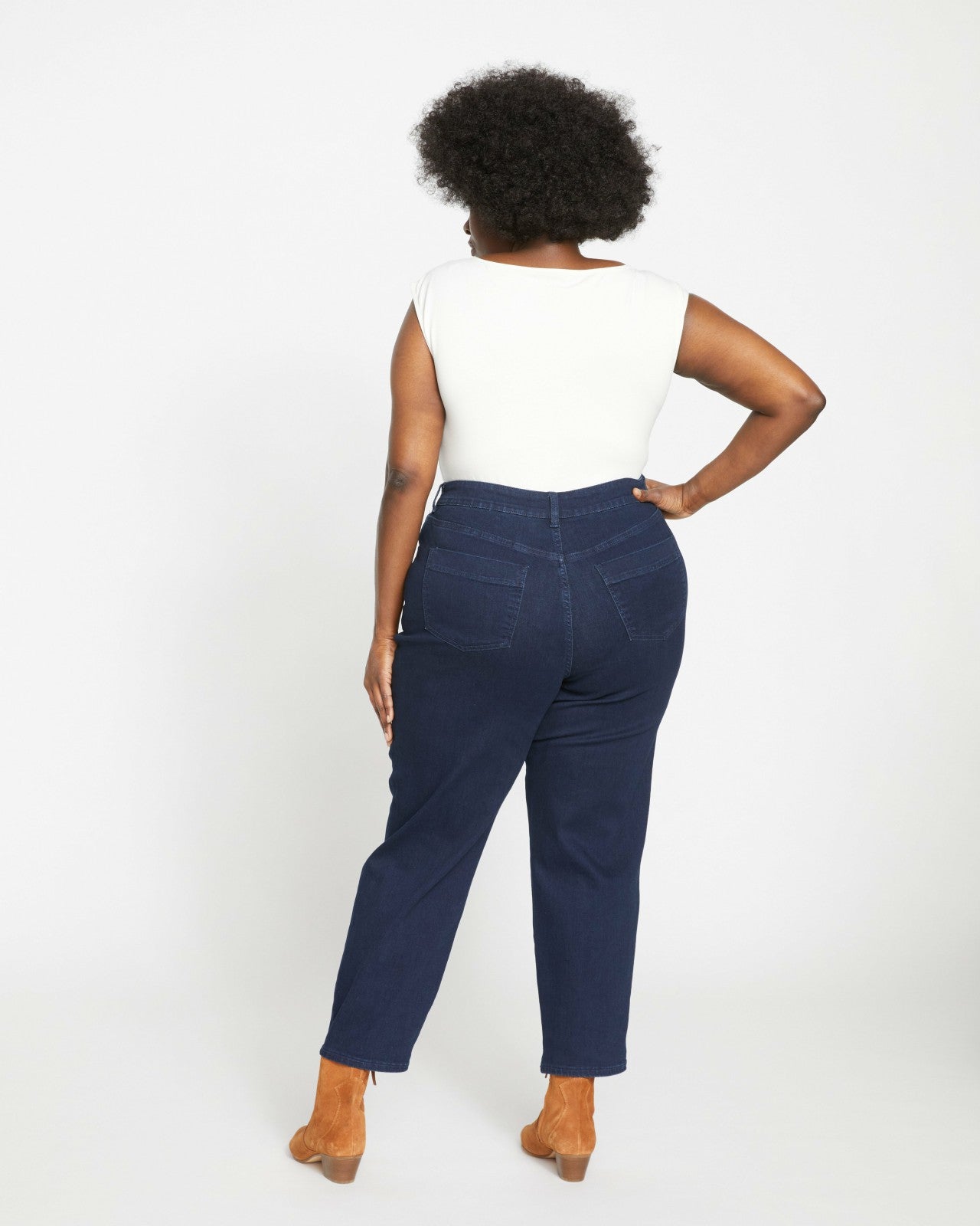Universal Standard Dylan High Rise Tapered Jeans 29 Inch - Dark Indigo