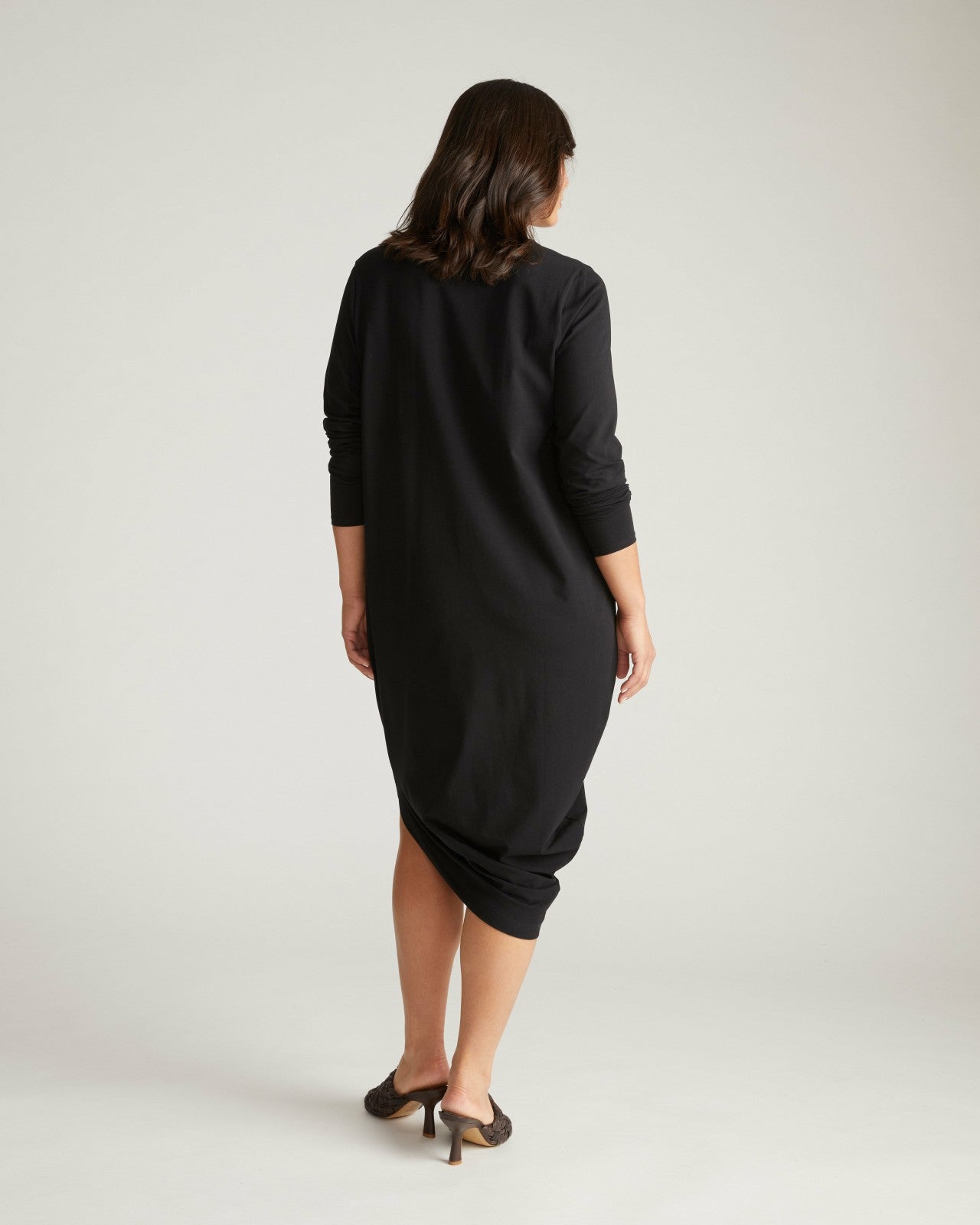 Universal Standard Iconic Long Sleeve V-Neck Geneva Dress - Black