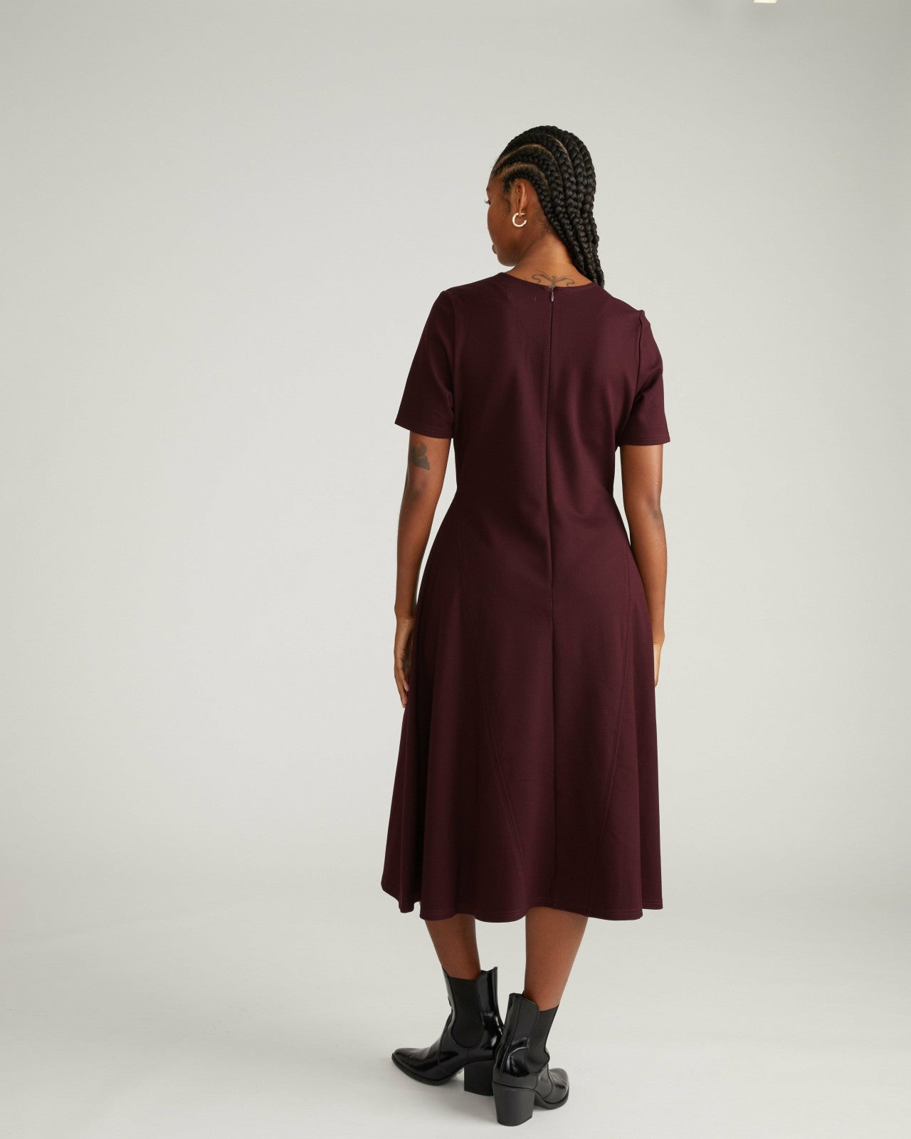 Universal Standard Saskia Ponte Dress - Black Cherry