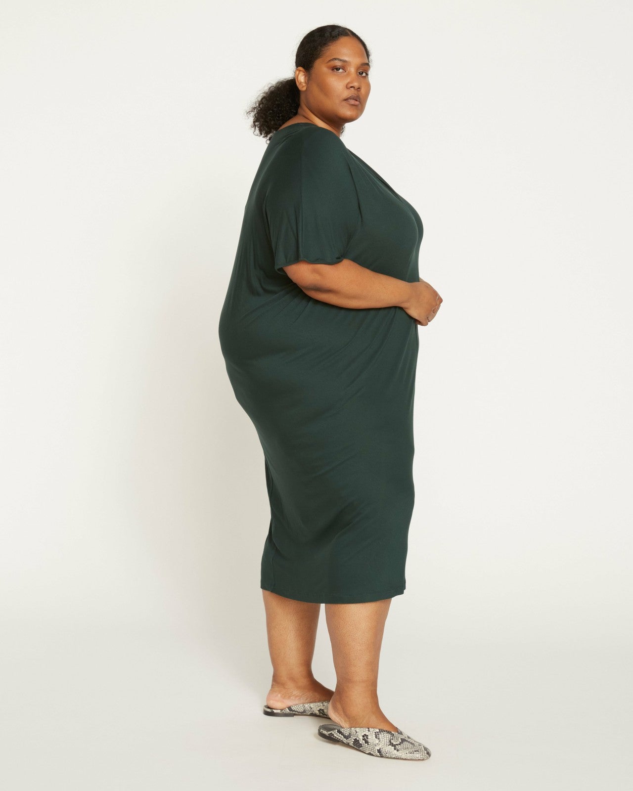 Universal Standard Teresa Liquid Jersey V-Neck Dress - Forest Green