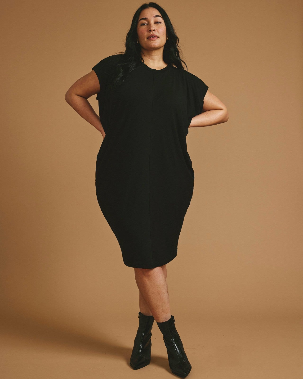 Universal Standard Carrea Relaxed Liquid Jersey Dress - Black