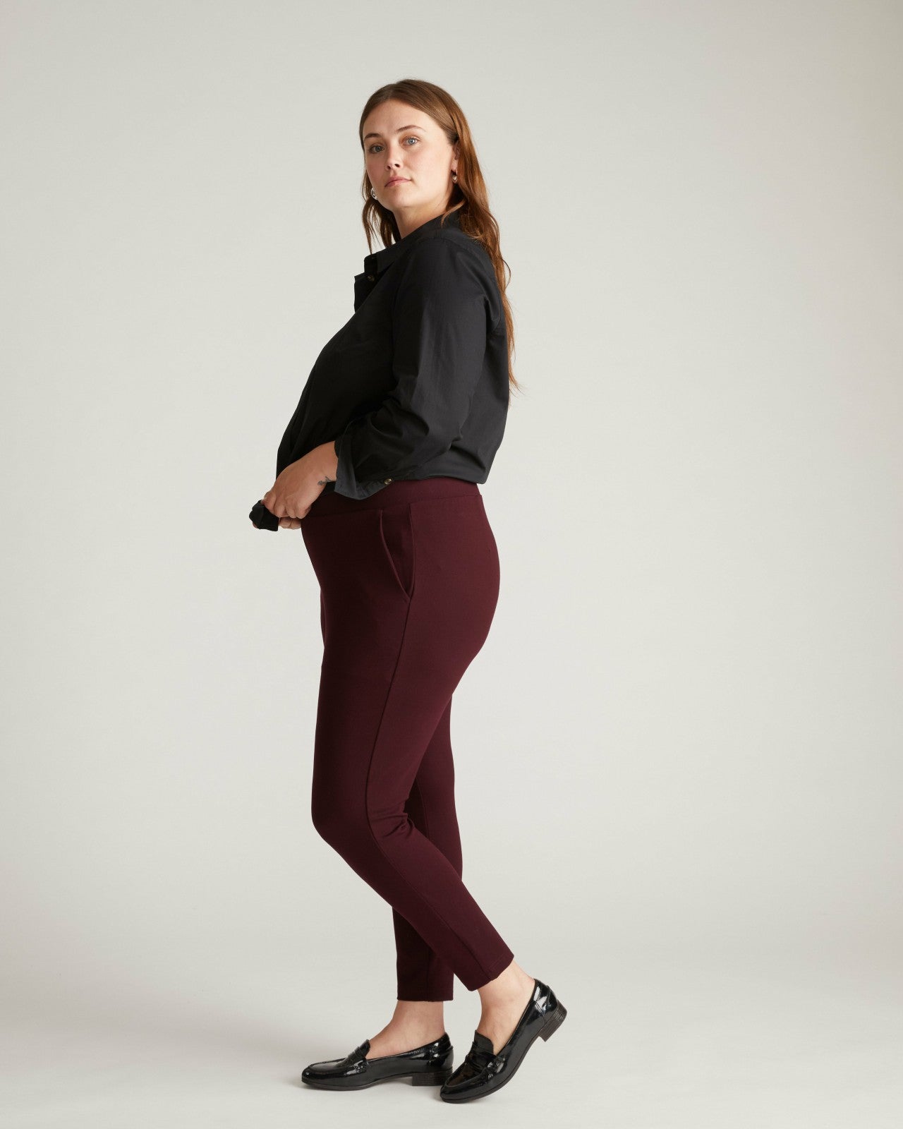 Universal Standard Minimalist Moro Pocket Signature Ponte Pants - Black Cherry