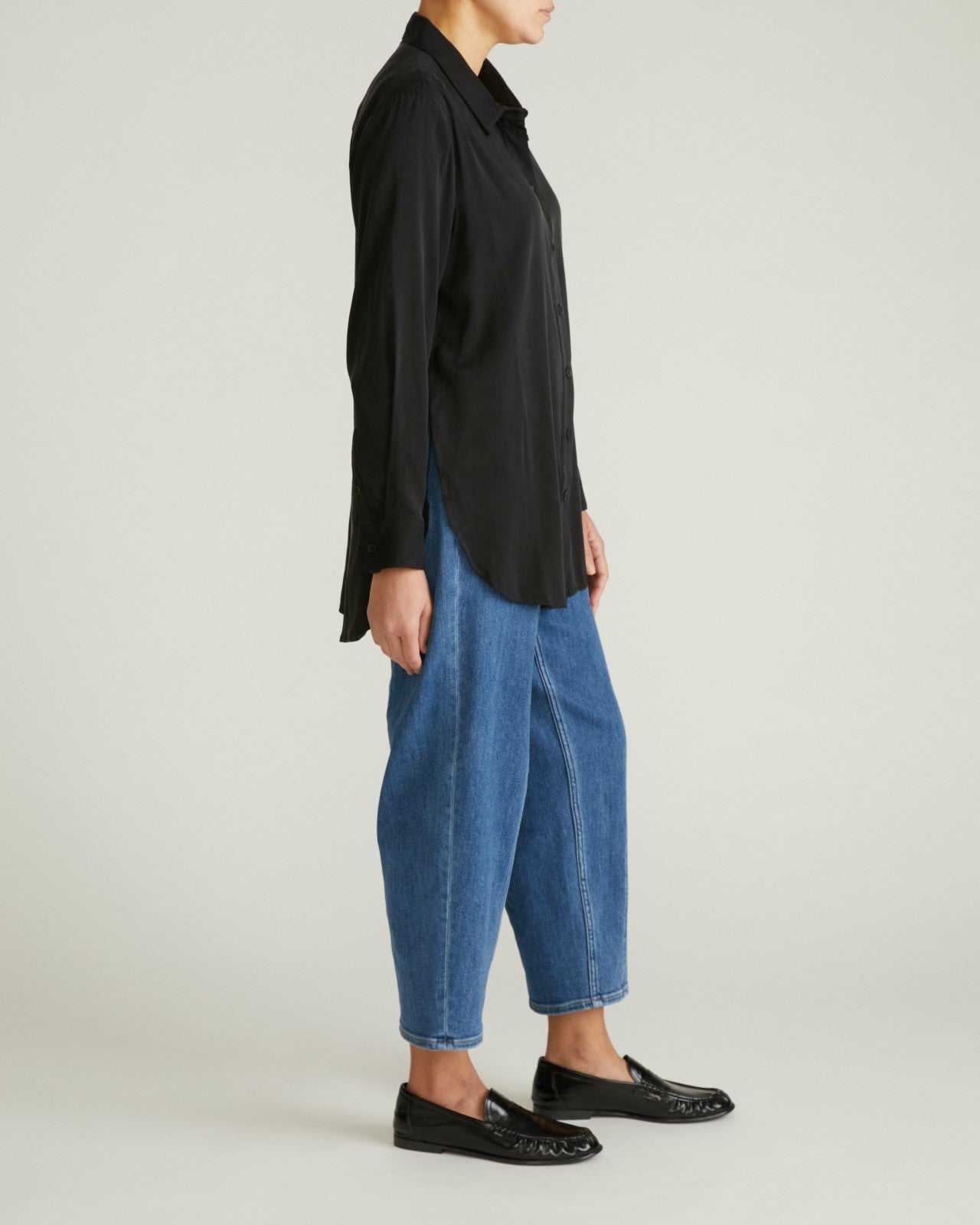 Universal Standard Cooling Stretch Cupro Artist Shirt - Black