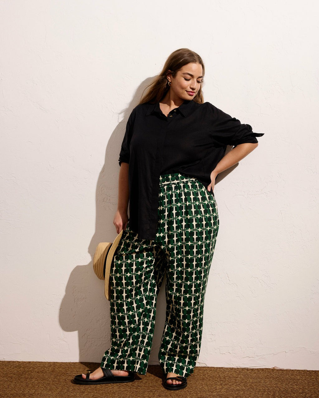 Universal Standard Iris Linen Blend Easy Pull-On Pants - Green Trellis Print