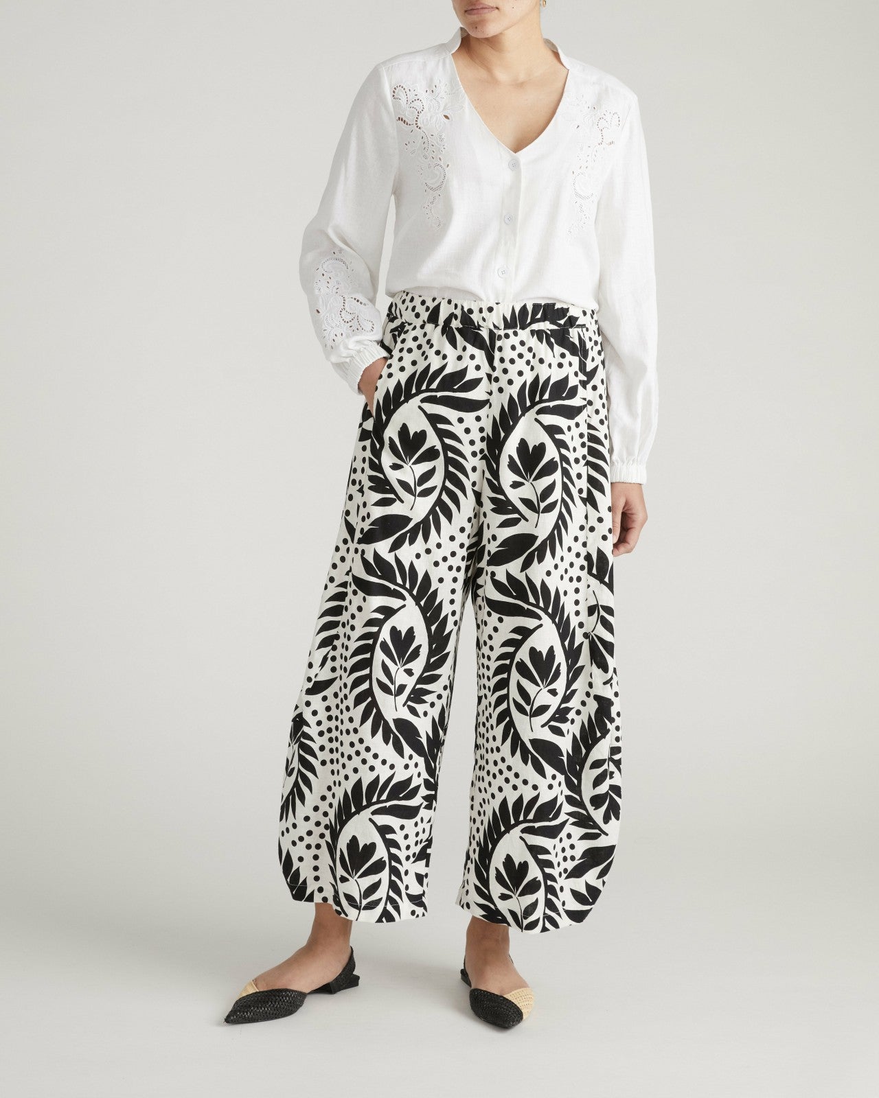 Universal Standard Cosma Barrel Leg Linen Blend Pants - Vine Print