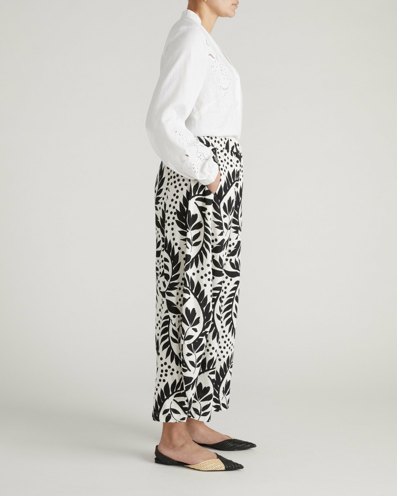 Universal Standard Cosma Barrel Leg Linen Blend Pants - Vine Print