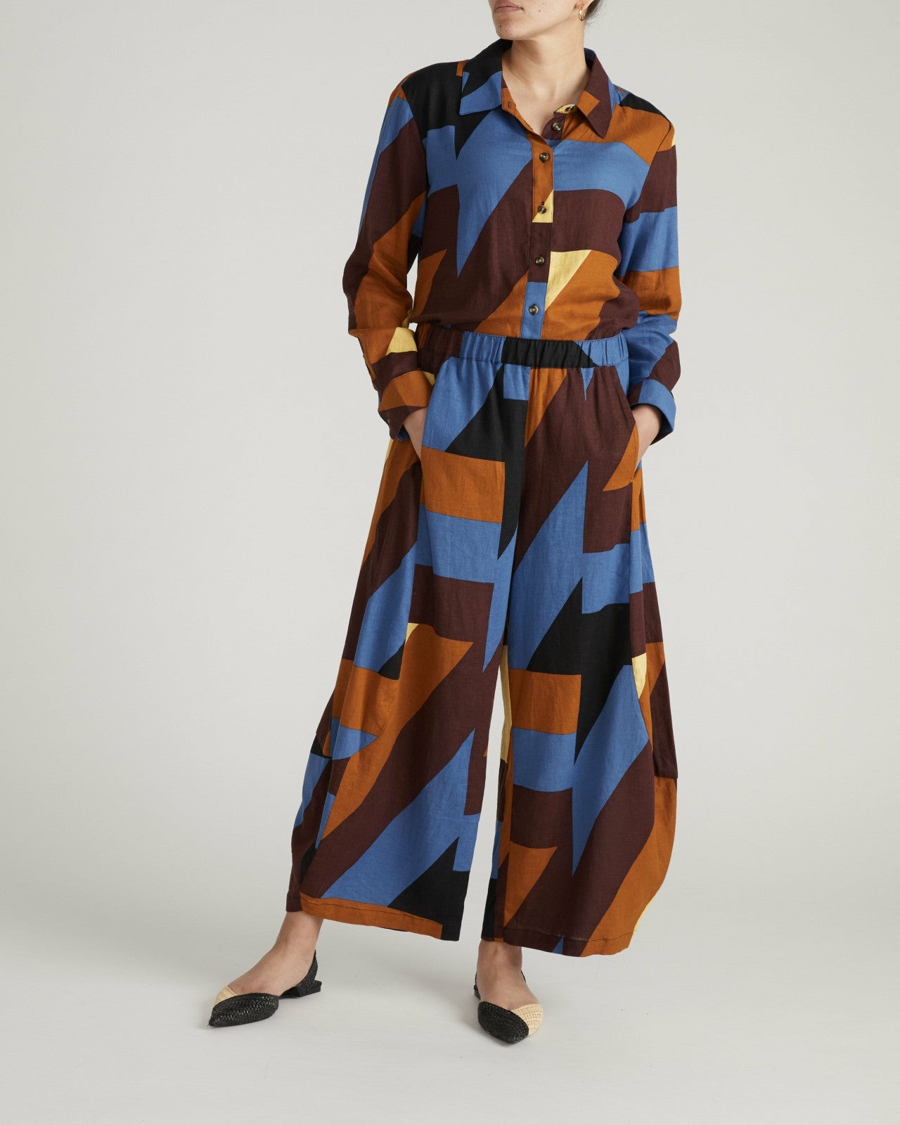 Universal Standard Cosma Barrel Leg Linen Blend Pants - Beach Ombra Print