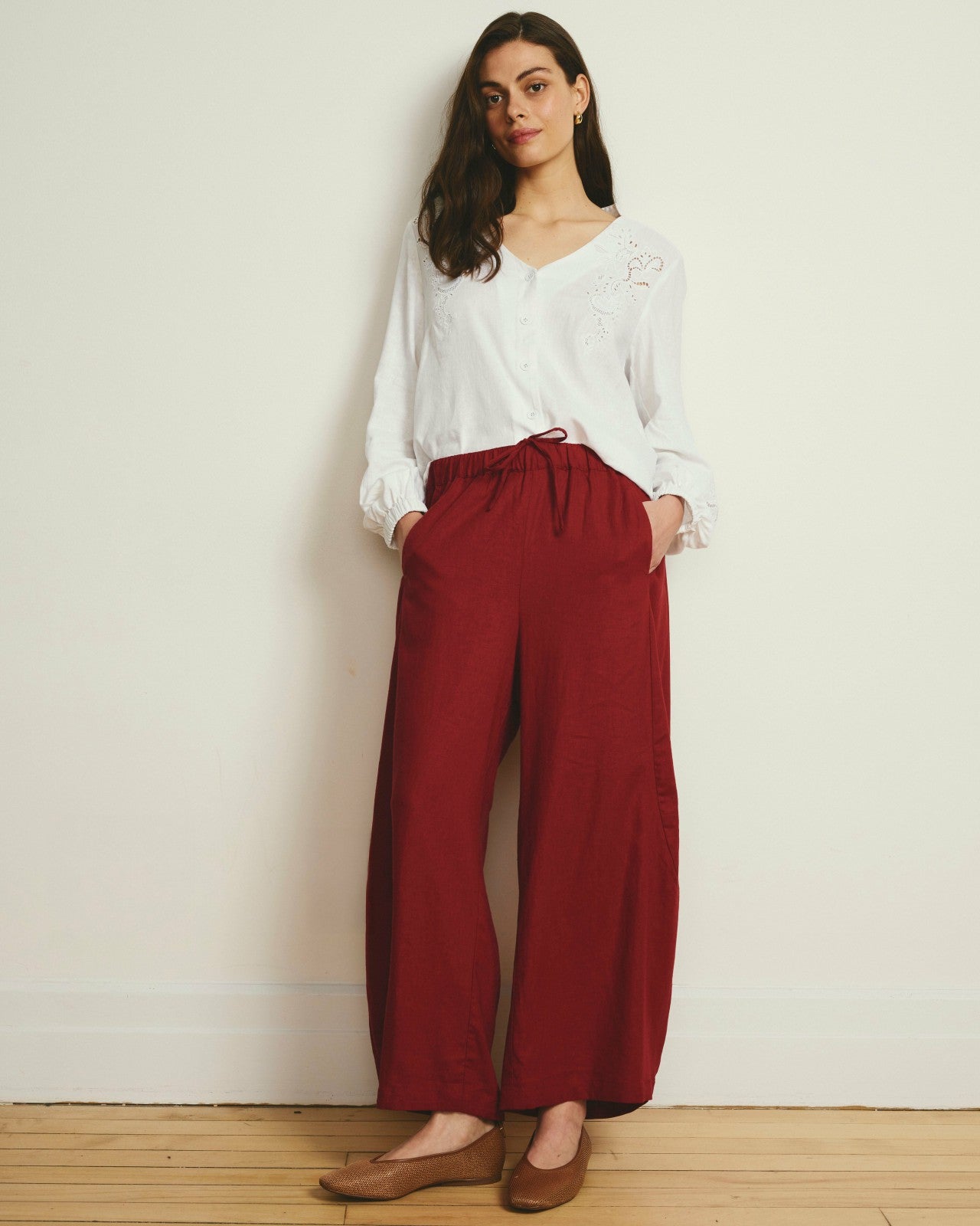 Universal Standard Cosma Barrel Leg Linen Blend Pants - Vibrant Red