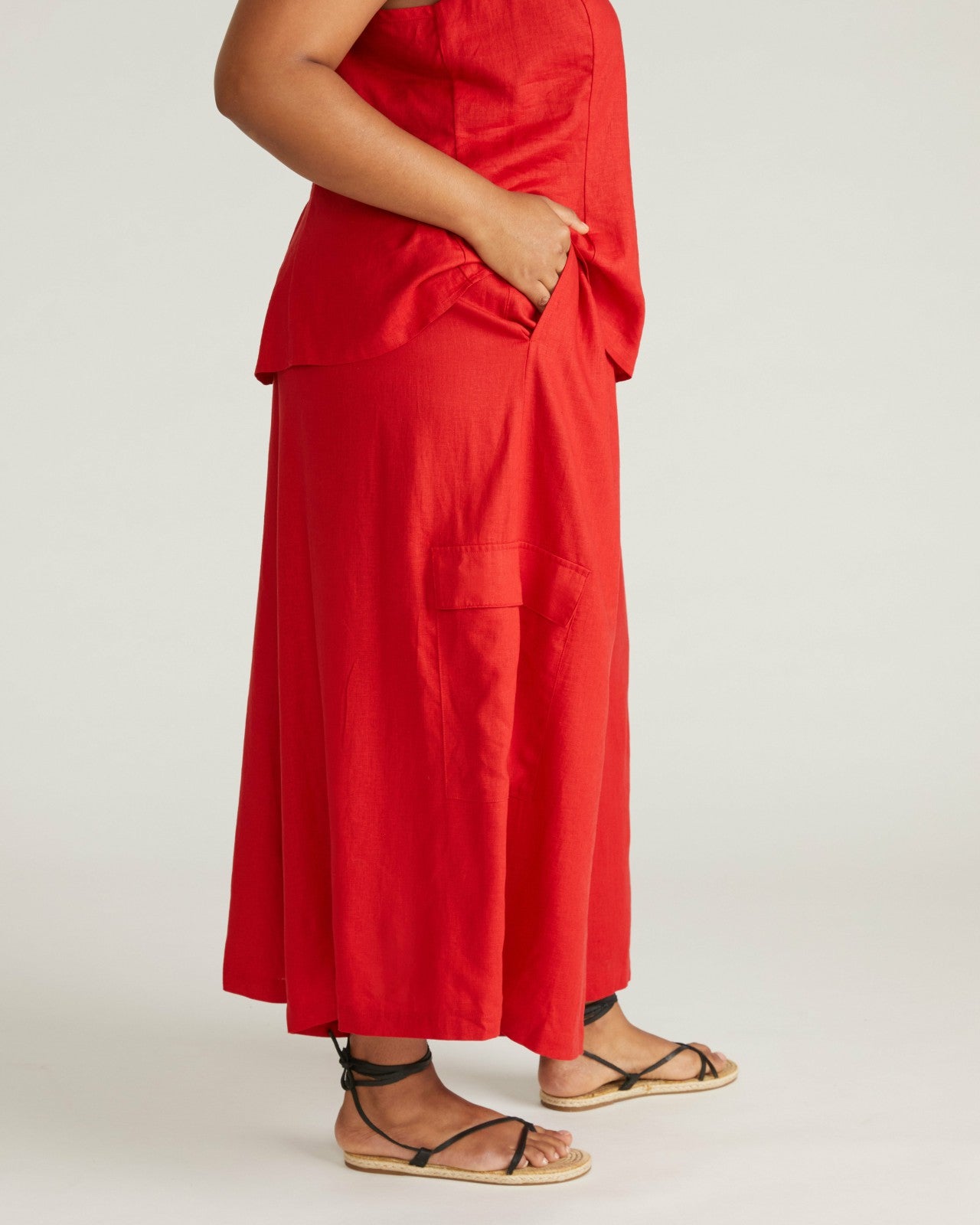 Universal Standard Palazzo Cargo Linen Blend Pant - Ruby Red