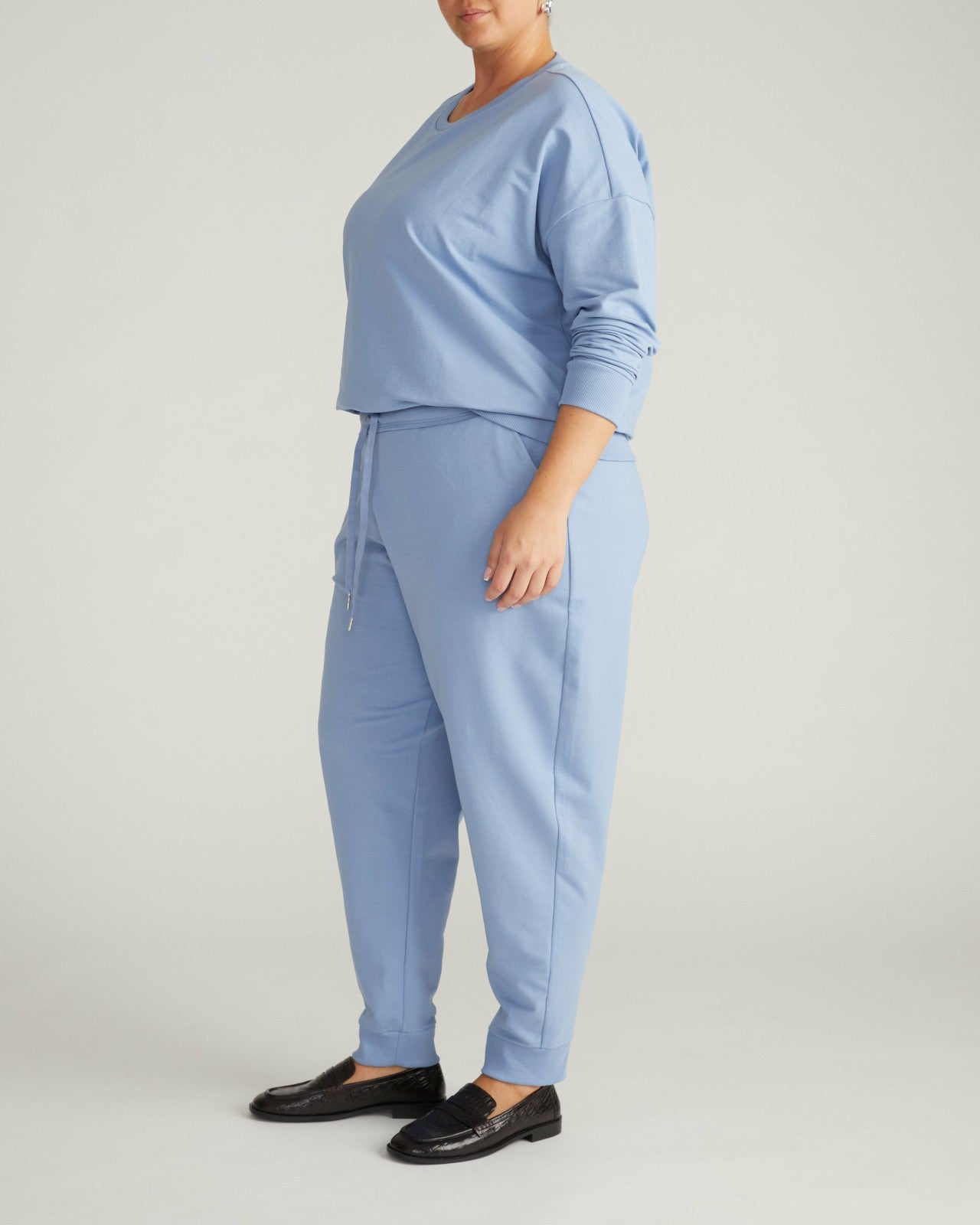 Universal Standard Selma French Terry Jogger - Graceful Blue
