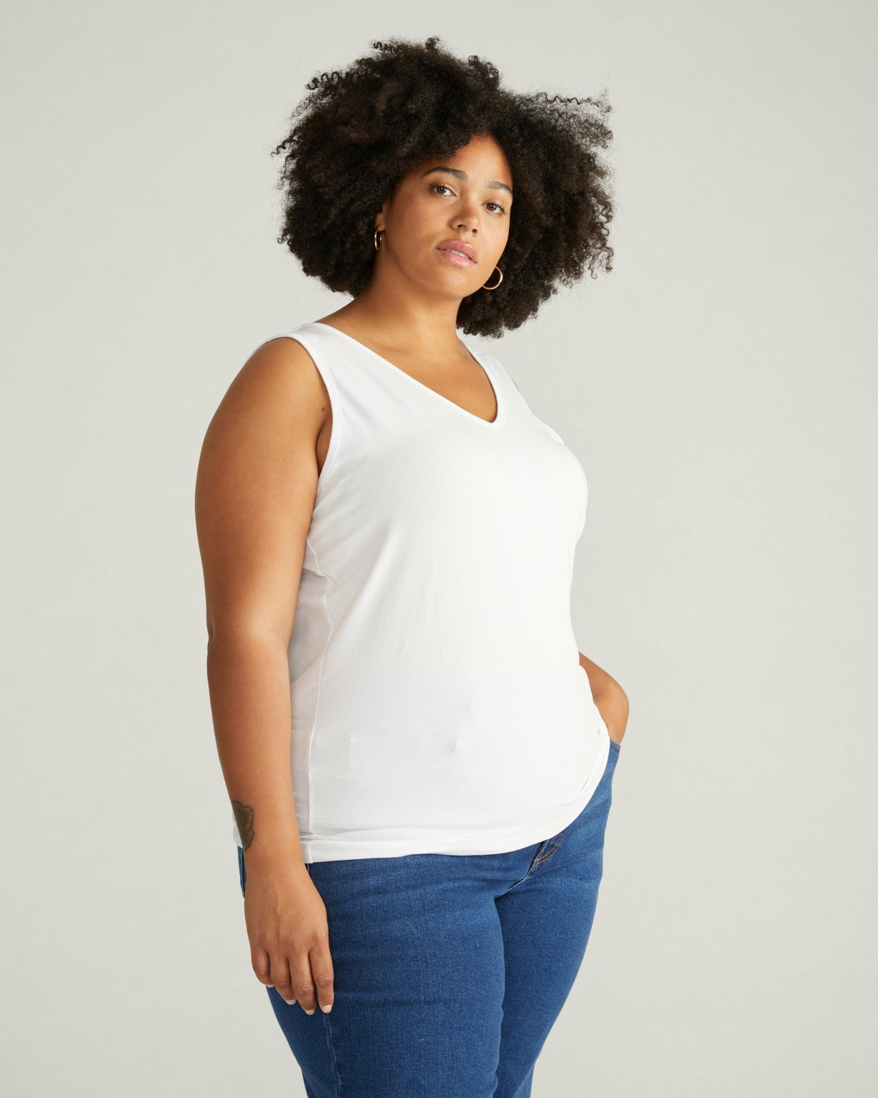 Universal Standard Double V Tank - White