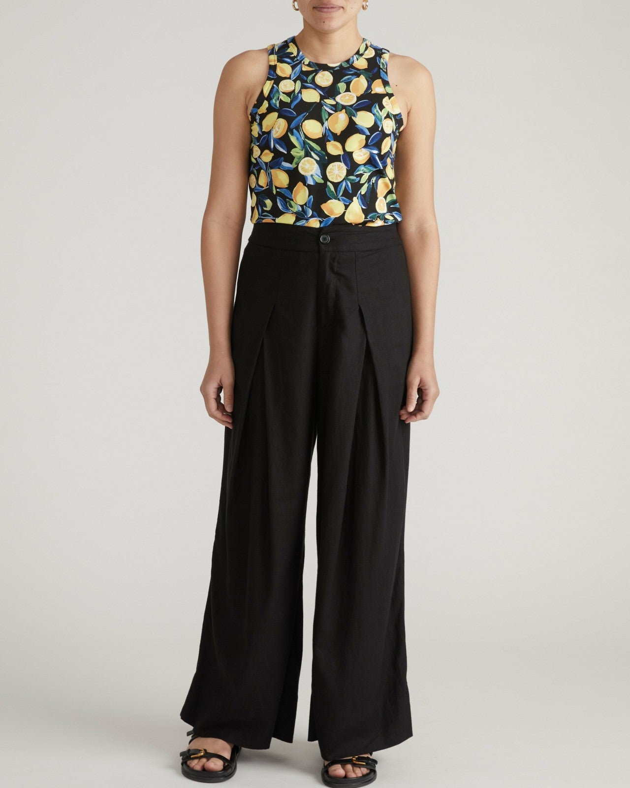 Universal Standard Cai High Neck Tank - Black Limoncello Print