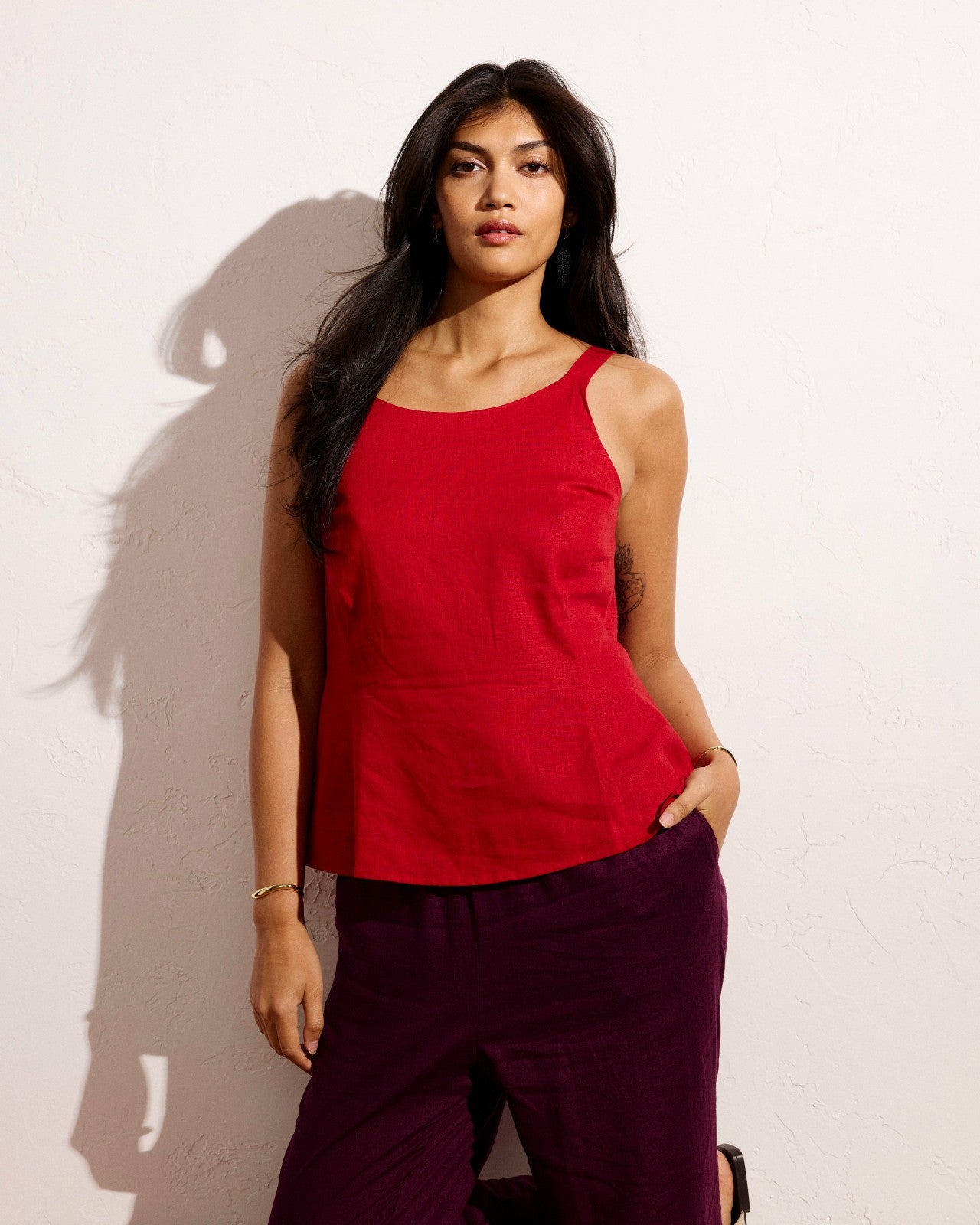 Universal Standard Kuki Sleeveless Linen Blend Top - Ruby Red