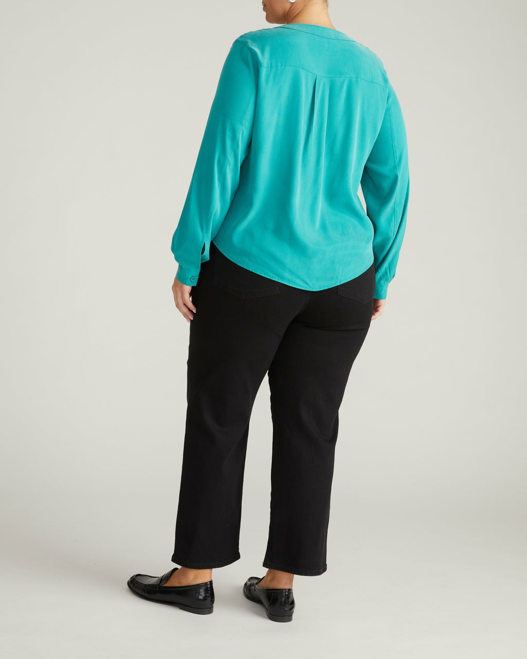 Universal Standard Cooling Stretch Cupro Button-Down Blouse - Green Tourmaline