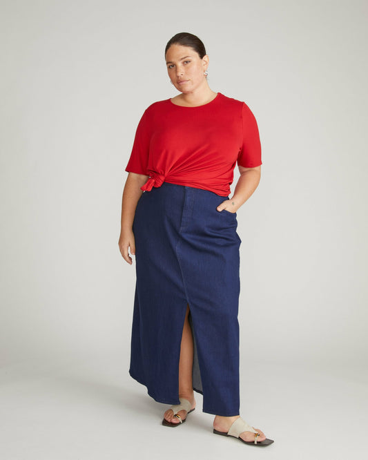 Universal Standard Lily Liquid Jersey Crew Neck Stovepipe Tee - New York Red