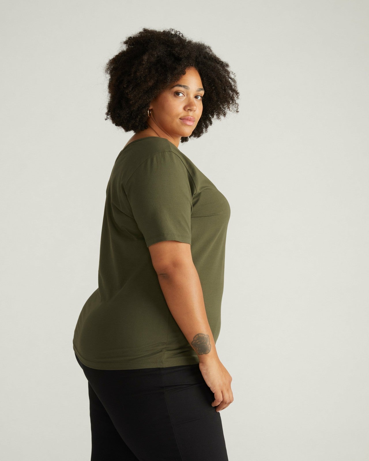 Universal Standard Double V Tee - Nori