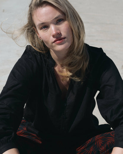 Universal Standard Avalon Linen Blend Blouse - Black