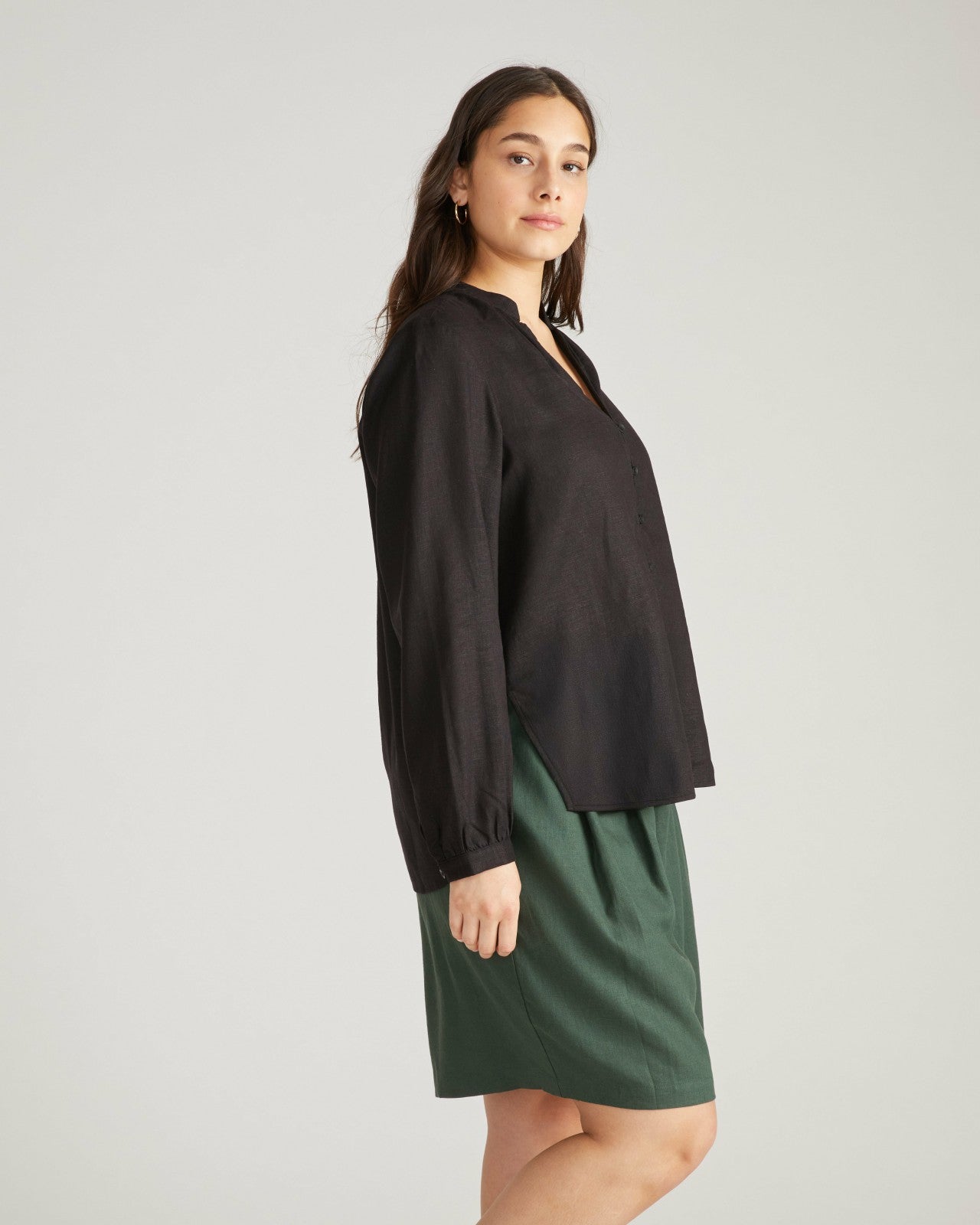 Universal Standard Avalon Linen Blend Blouse - Black