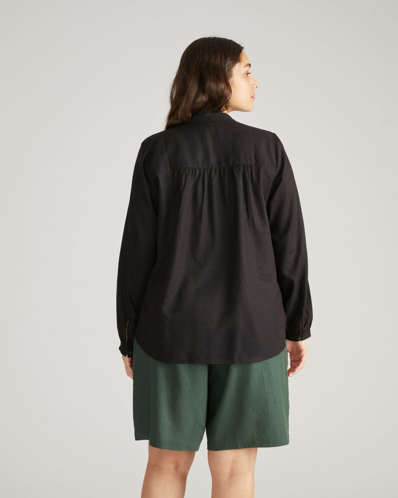 Universal Standard Avalon Linen Blend Blouse - Black