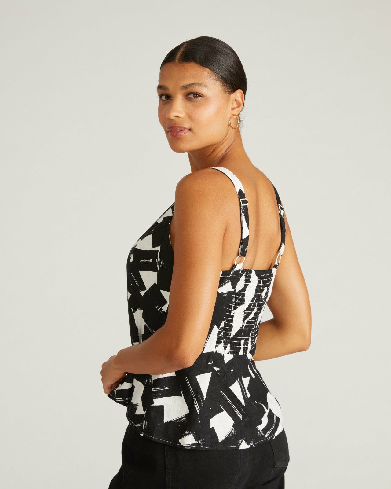 Universal Standard Kuki Sleeveless Linen Blend Top - Santiago Print