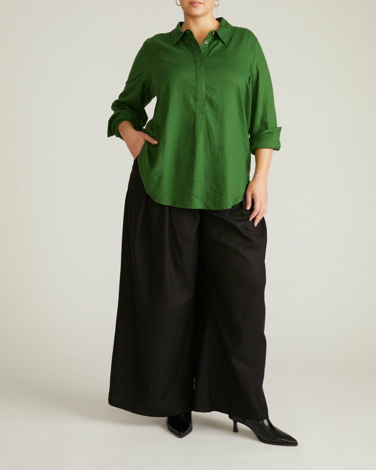 Universal Standard Elbe Popover Stretch Linen Blend Shirt - Green Park