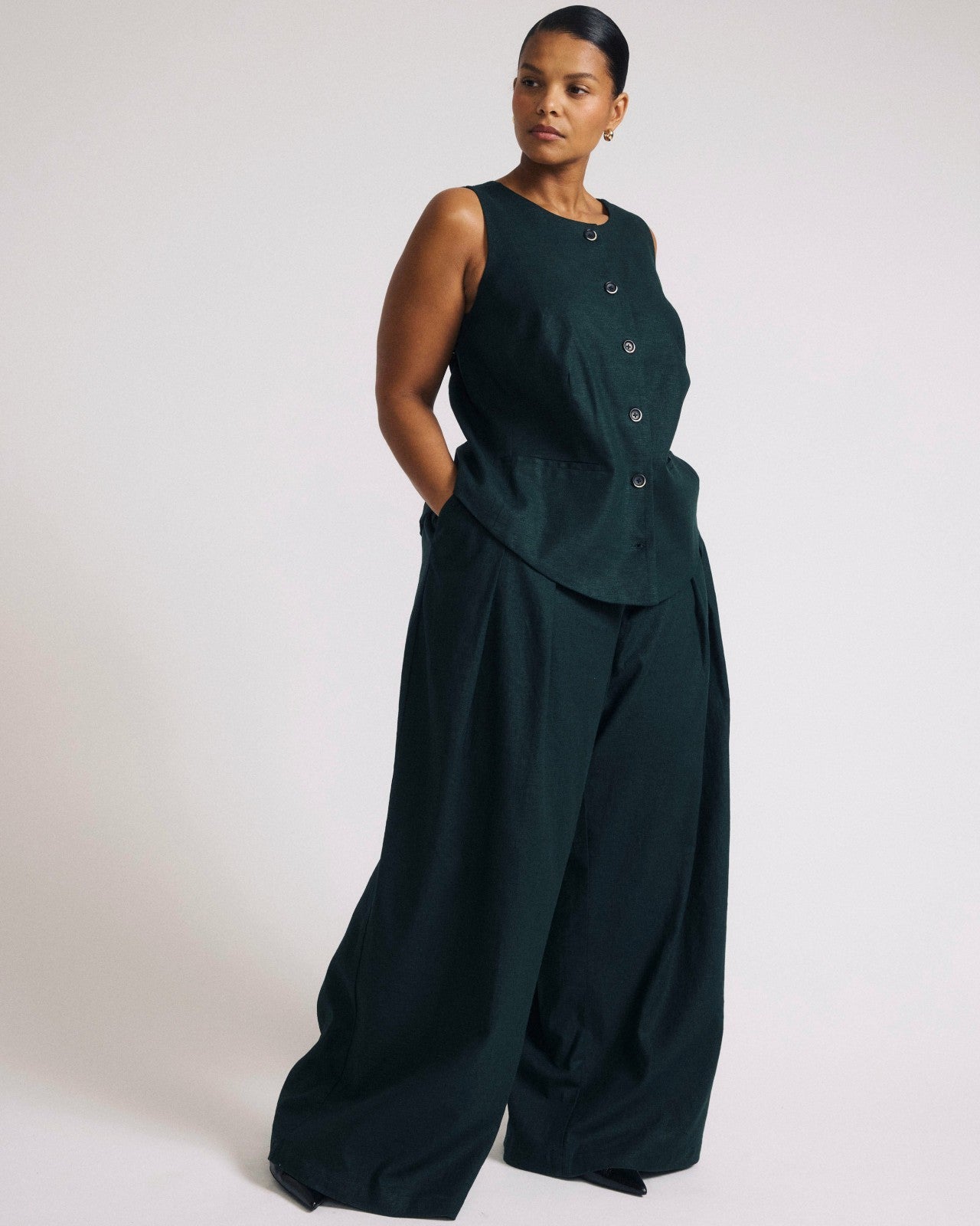 Universal Standard Palais Stretch Linen Blend Wide Leg Pant - Forest Green