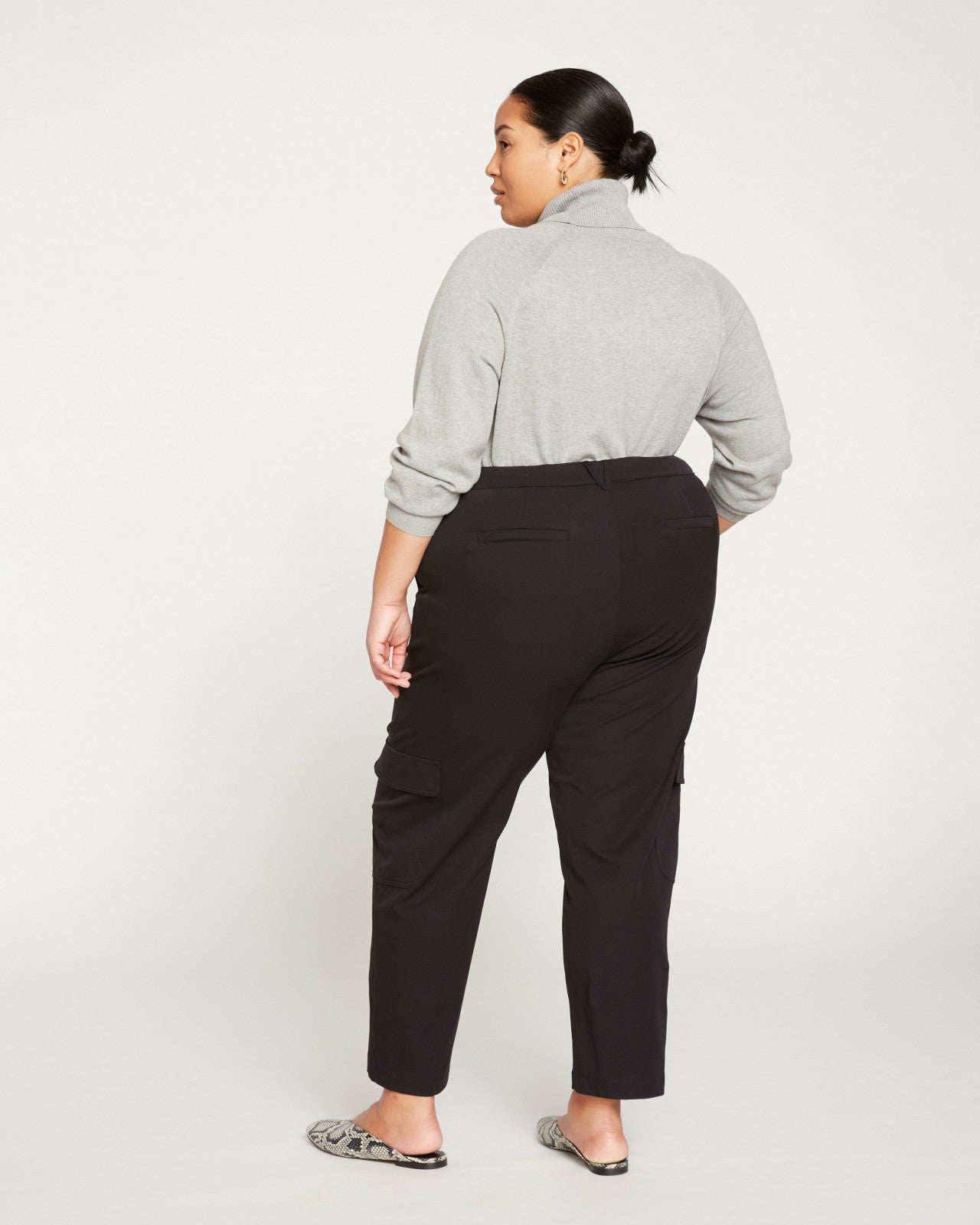 Universal Standard Karlee Stretch Cotton Twill Cargo Pants - Black